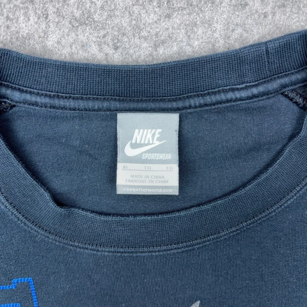 Nike item excellent